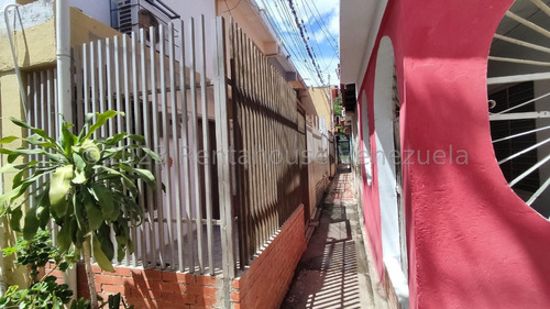 Kl Vende Excelente Casa En Los Cerrajones Barquisimeto #23-31932