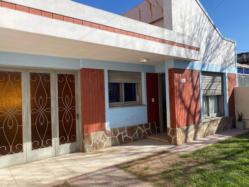 Casa+ Galpón En Venta Sobre Sgto Cabral Sjn