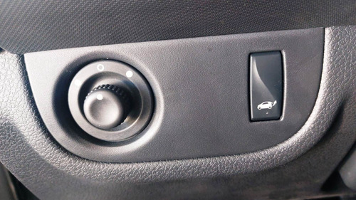 Imagen 21 de 22 de Renault Sandero 1.6 16v Intense Ft