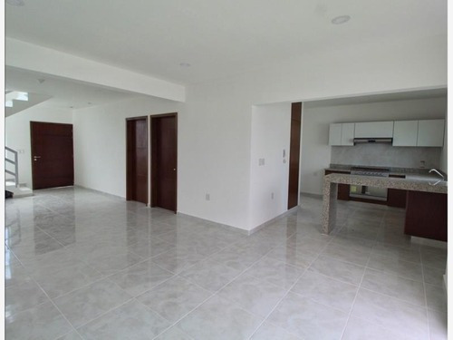 Imagen 5 de 12 de Casa Sola En Renta Fracc La Rioja