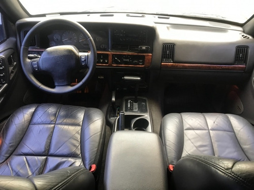 Imagem 11 de 15 de Jeep Grand Cherokee Limited 5,2 V8 Automático