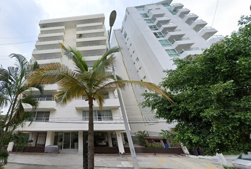 Lujos Departamento Con Excelente Ubicación Arf