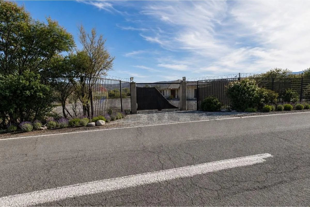Imagen 3 de 17 de Parcela 5.800 M² Con Casa Y Piscina