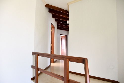 Imagen 17 de 30 de Bonita Residencia