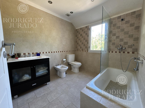 Casa De 400m2 En Venta Barrio Privado Septiembre - Maschwitz