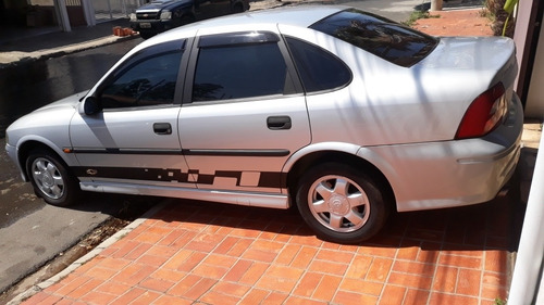 Chevrolet Vectra 2001 2.2 Gls 4p