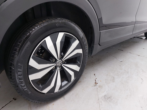 Volkswagen T-Cross 1.4 250 TSI TOTAL FLEX HIGHLINE AUTOMÁTICO