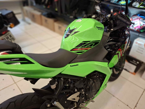 Kawazaki Ninja 400 2024 - Novinha