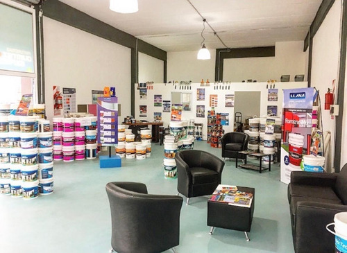 Local Comercial En Alquiler Ubicado En Esquina Sobre Ruta 205 Ezeiza