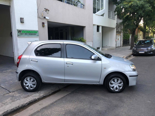 Toyota Etios 1.5 Sedan Xs 2015