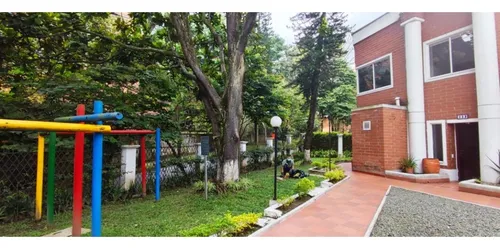 Gran Casa Para Venta En Poblado Campestre