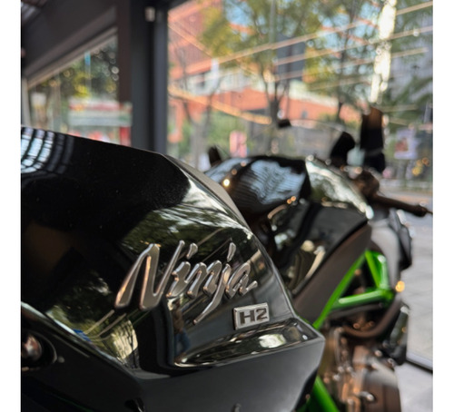 Kawasaki Ninja H2