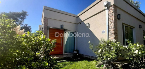 Imagen 2 de 9 de Turístico Cabaña En Venta O Permuta Ubicado En Capilla Del Monte, Punilla, Córdoba