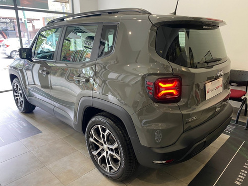 Imagen 17 de 25 de Jeep Renegade Longitude Turbo My23