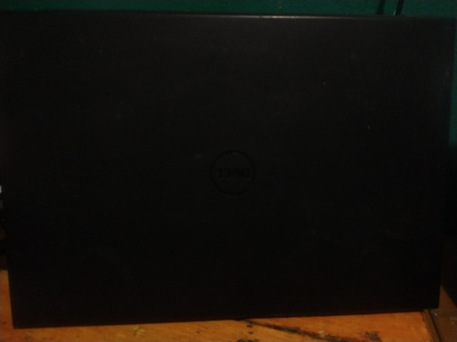 Dell Inspiron 15 3000 Series Amd A4 (Usado)