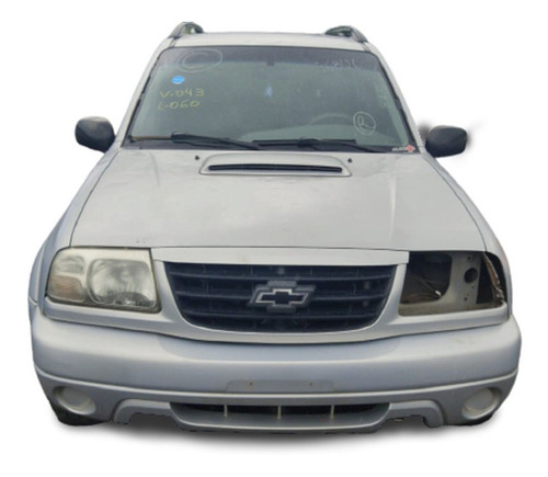 Imagem 1 de 5 de Sucata Chevrolet Tracker 2.0 4x4 Diesel 2003 Motor Peugeot