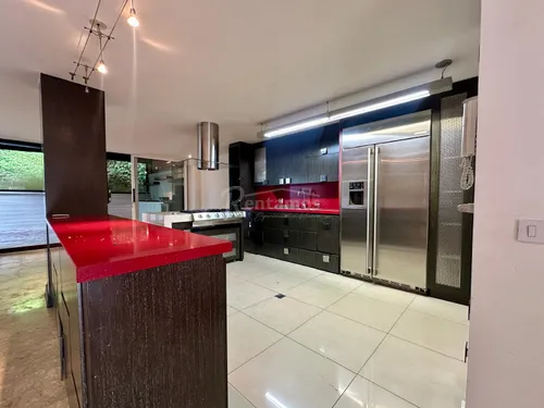 Casa En Arriendo En San Lucas. Cod A776086
