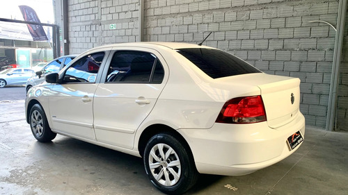 Volkswagen Voyage 1.0 MI 8V FLEX 4P MANUAL