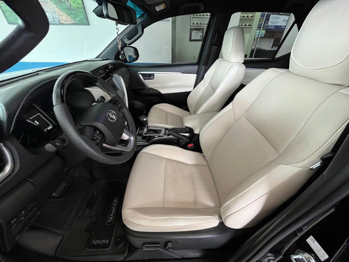 Toyota Hilux SW4 Sw4 Dsl 4x4 Srx Diamond At 7s