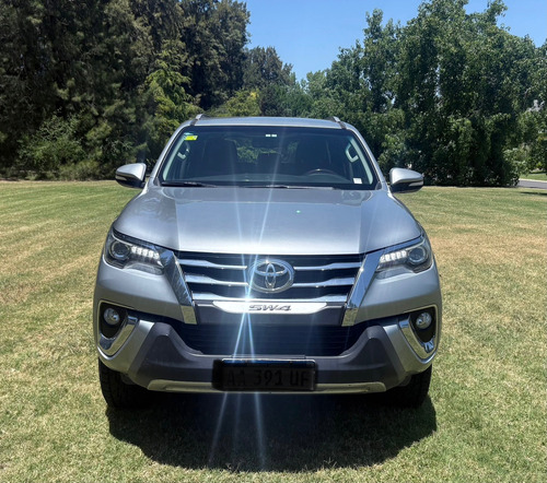 Toyota Hilux SW4 2.8 Srx 177cv 4x4 7as At