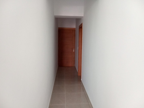 Apartamento De 3 Habitaciones En Bella Vista