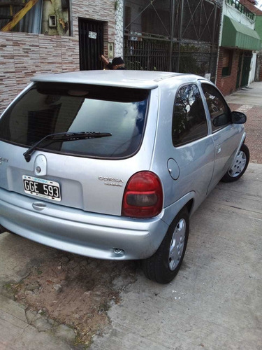 Imagen 3 de 5 de Chevrolet Corsa Classic 1.6 Gl Aa Dh 2007