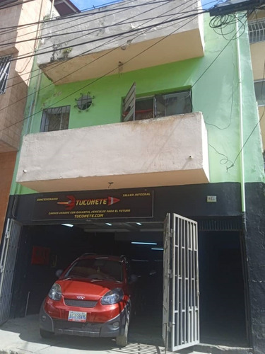 Venta Edificio Con Local Comercial - Parroquia Altagracia. K.m. 