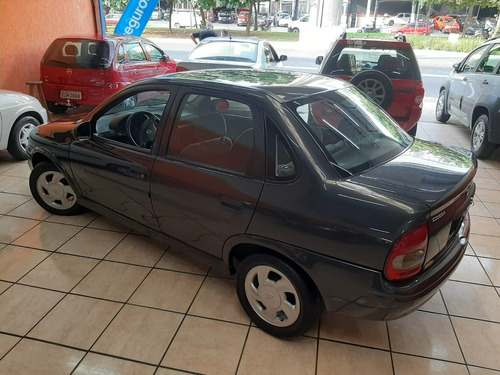 Chevrolet Corsa Sedan 1.6 Super 4p