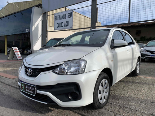 Toyota Etios 1.5 XS 16V FLEX 4P MANUAL