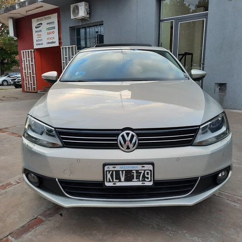Volkswagen Vento 2.0 Sportline Tsi 200cv Dsg 2011