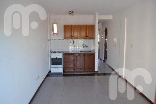 Imagen 5 de 15 de Venta Departamento - La Plata
