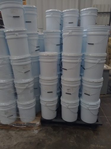 Cubeta De Plastico Usadas Con Tapa De 19 Lts