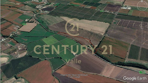 Imagen 17 de 23 de Venta De Casa Patronal Y Campo En Santa Cruz