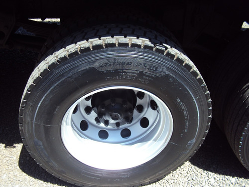 Vw 24.280 6x2 / Carroceria