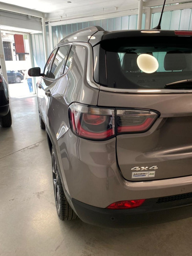 Imagen 9 de 19 de Jeep Compass 2021 2.0 Td At9 4x4 Limited Plus