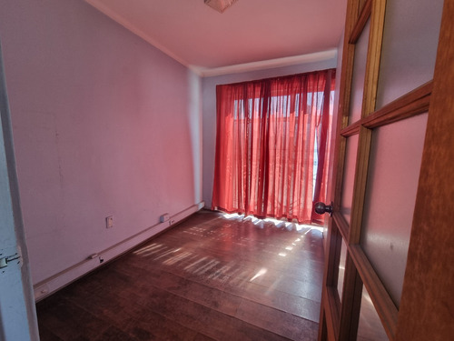 Casa En Excelente Ubicación, Apta Para Oficina Con Trifásica