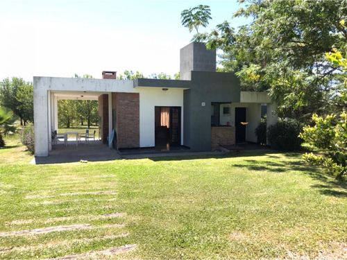 Venta Casa 2 Dormitorios Solares Del Carcaraña Oliveros