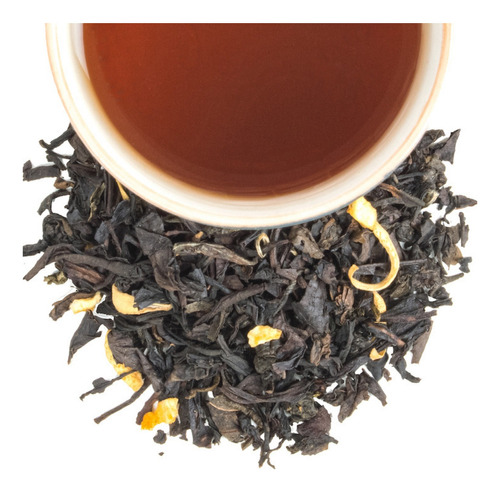 Té Oolong Con Trozo De Naranja Y Petalos De Azahar