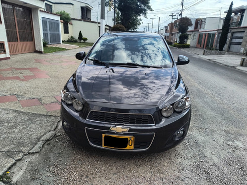 Chevrolet Sonic 1.6 Lt 5 p