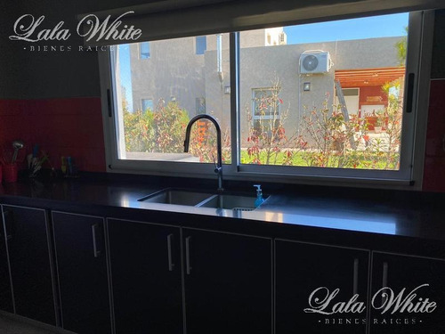 Imagen 13 de 30 de Venta - Hermosa Casa En Santa Rita - Canning - Acepta Permuta