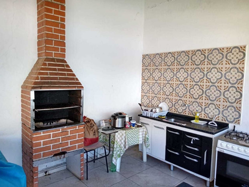 1.000 M², 04 Dormitórios, Espaço Gourmet E Piscina !!