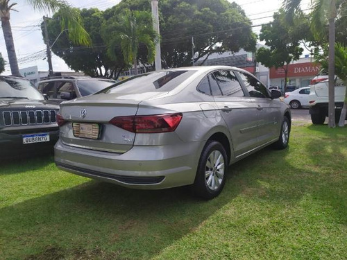 Imagem 5 de 9 de Volkswagen Virtus 1.6 Msi Flex 16v 5p Mec.