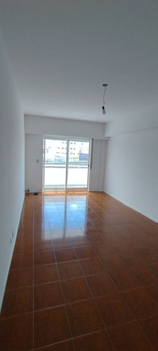 Departamento 3 Ambientes Excelente Oportunidad Flores