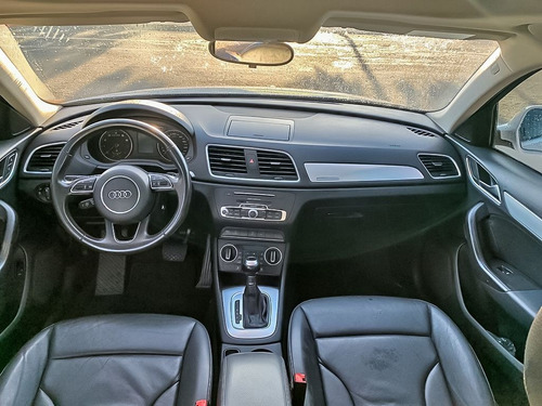 Imagem 5 de 10 de Audi Q3 2.0 Tfsi Ambiente Quattro