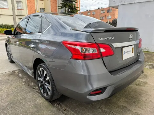 Nissan Sentra 1.8 B17 Fl Sr