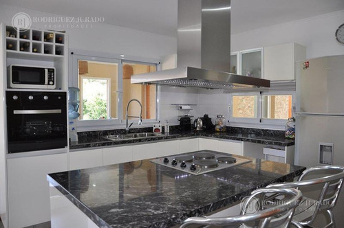 Imagen 9 de 28 de Casa De Gran Diseño, Espaciosa - Haras Santa Maria (toma Menor Valor En Mismo Barrio)