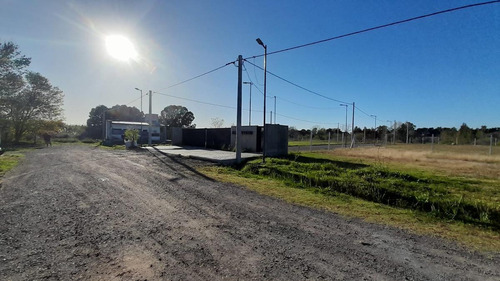 Imagen 9 de 25 de Lote En El Centeno - 7 Y 622 - V.elvira-barrio Privado Y Abierto
