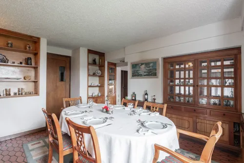 Casa En Venta En Provenza. Cod V8583