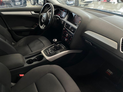 Audi A4 2012 1.8 Attraction T Fsi 160cv Manual