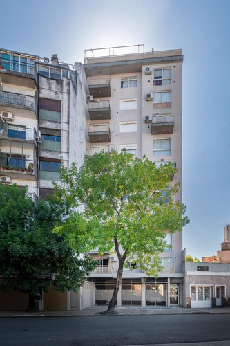 Departamento En Venta De 2 Ambientes En Floresta